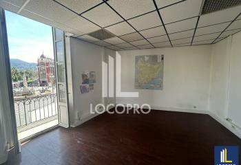 Location bureaux centre - Proche transports et Place Masséna  à Nice - 06000