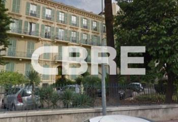 Location bureaux centre-ville - Proche avenue Jean Médecin, bus et tramway  à Nice - 06000