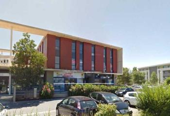 Bureau à louer - Proximité centre-ville et autoroute  à Nîmes - 30000
