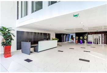 Location bureaux - Proche RER A et E  à Noisy-le-Grand - 93160
