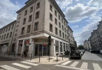 Location bureaux - Centre-ville, proche transports en commun  à Orléans - 45000