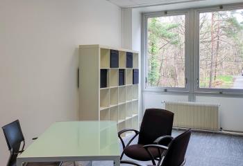 Location bureau - Proche RER B et Domaine de Saint-Paul  à Orsay - 91400