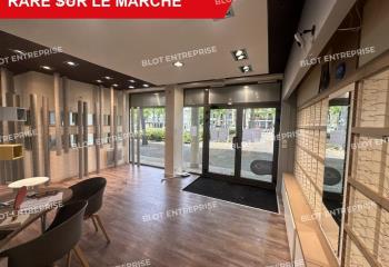 Location de bureaux - centre-ville  à Pacé - 35740
