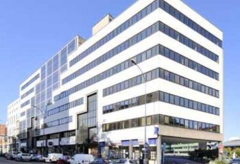Location bureaux - Proche métro Eglise de et Tram Porte de