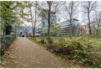 Bureaux à louer - Proche métro ligne 5 et centre-ville  à Pantin - 93500