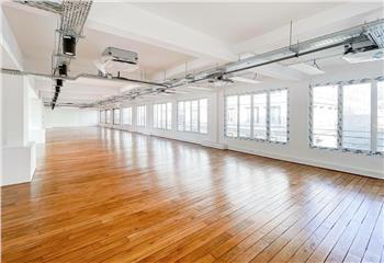 Bureaux rénovés à louer au sein de la Cité Paradis -  à Paris 10 - 75010