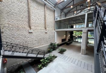 Location bureaux - Proximité Gare du Nord et Gare de l'Est  à Paris 10 - 75010