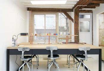 Location bureaux, proche Place de la Bastille, sans ascenseur  à Paris 11 - 75011