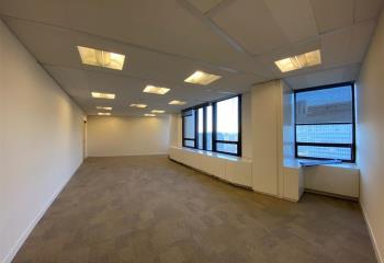 Bureau à louer, Tour Montparnasse, 11ème étage, accès sécurisé  à Paris 14 - 75014