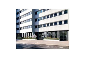 Location bureaux - Proximité Quais de Seine, Bir-Hakeim, Métro et RER  à Paris 15 - 75015