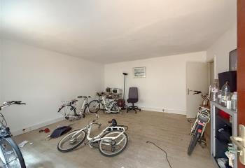 Location bureau, entre Métros Bourse et Sentier, immeuble en pierre