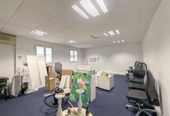 Location bureau, entre M° Bourse et Sentier, immeuble en pierre