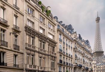 Bureaux à louer - Proche Invalides et RER Pont-de-l'Alma  à Paris 7 - 75007