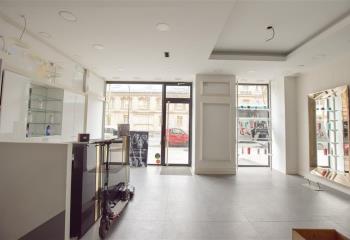 Location de bureaux à, proche métro La Tour Maubourg  à Paris 7 - 75007