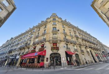 Location bureaux - Proche Champs-Élysées, Métro et RER  à Paris 8 - 75008