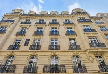 Location bureaux - Quartier Saint-Augustin, proche métro Saint-Augustin  à Paris 8 - 75008