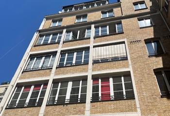 Location de bureaux au pied du métro GEORGE V  à Paris 8 - 75008