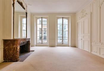 Location de bureaux à, proche de la Madeleine, dans immeuble classé  à Paris 8 - 75008