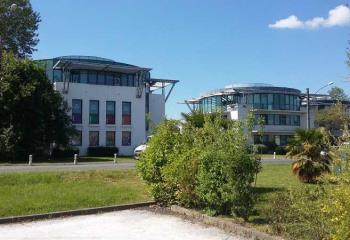 Bureaux à louer au sein du centre d'affaire Praxis -  à Pau - 64000