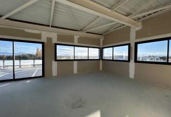 Location bureaux - Proche axe passant et commerces  à Perpignan - 66000