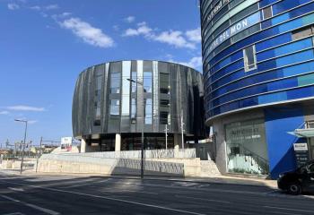Location bureaux - Quartier Centre del Mun, proche transports