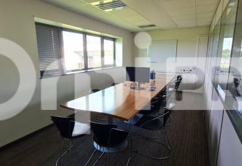 Bureaux à la location au bord de la RN12  à Plérin - 22190