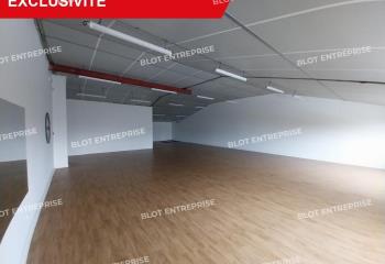 Location bureaux en Zone Artisanale proche du centre ville  à Plouay - 56240