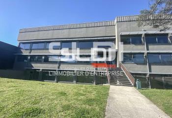Location bureaux - Proche bus et SNCF  à Rillieux-la-Pape - 69140
