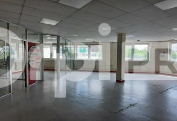Location bureau (69140) - 101 m²  à Rillieux-la-Pape - 69140
