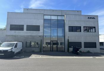 Location bureaux - Proche Caluire, stationnements et jardins  à Rillieux-la-Pape - 69140