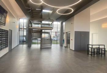 Location bureaux - Proche A86, RER, Rosny 2, et futures gares de métro 11 et 15  à Rosny-sous-Bois - 93110