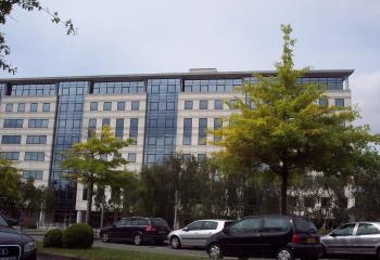 Location bureaux centre-ville - Proche métro, bus, tramway et gare de Lille  à Roubaix - 59100