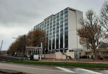 Location bureaux - Proximité Avenue de Bretagne et Métro  à Rouen - 76000