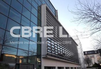 Location bureaux - Proche Avenue des Canadiens, métro et tramway  à Rouen - 76000
