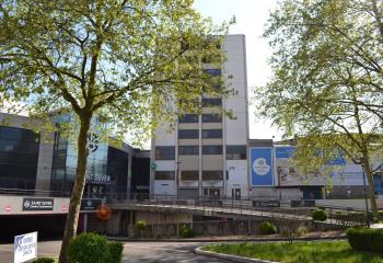 Location bureaux - Proche Centre commercial St Sever et transports  à Rouen - 76000