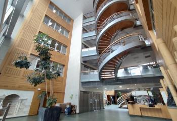 Bureau à louer dans l'immeuble Rive Droite à  à Rouen - 76000