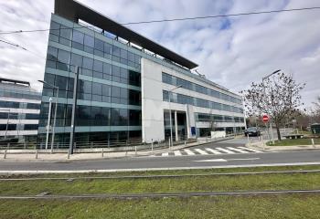Location bureaux - Proche A6, A86, A106 et RER  à Rungis - 94150