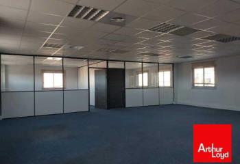 Location bureaux - Proche A9/A709 et bus