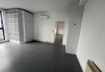 Location bureaux - Proche A10 et gare TGV