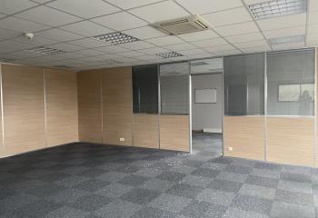 Location bureaux - Proximité centre commercial Leclerc