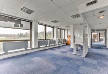 Location bureaux, proche A13 et transports, vue panoramique  à Saint-Cloud - 92210