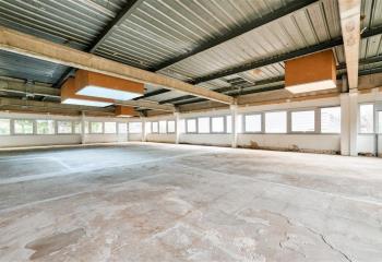 Location bureaux, proche T2 et gare, immeuble indépendant  à Saint-Cloud - 92210
