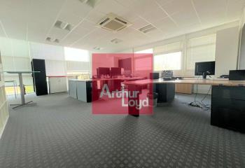 Location bureaux - Proche bus lignes 2, 10 et 14  à Saint-Cyr-sur-Loire - 37540