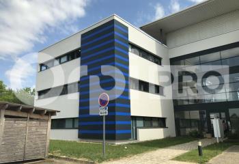 Location de bureaux  à Saint-Cyr-sur-Loire - 37540