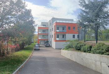 Location bureaux Nord - Proche échangeur A72 Lyon/Clermont-Ferrand