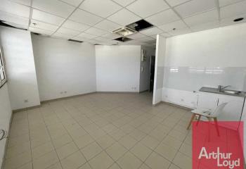 Bureaux à louer - Centre commercial Intermarché  à Saint-Gély-du-Fesc - 34980