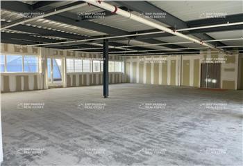 Location bureaux - Centre commercial Grand Quartier  à Saint-Grégoire - 35760
