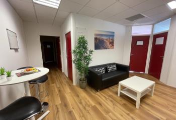 Location bureaux - Proche périphérique et tram ligne 1  à Saint-Herblain - 44800