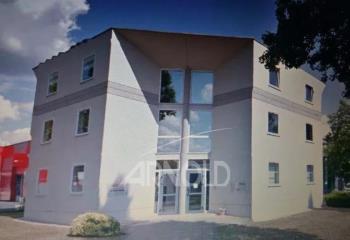 Bureaux à louer - Proche route de Vannes, périphérique et tramway  à Saint-Herblain - 44800