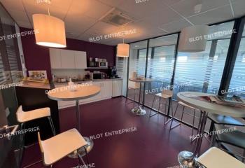 Location bureaux - Proche parking Zenith, Chronobus C3  à Saint-Herblain - 44800